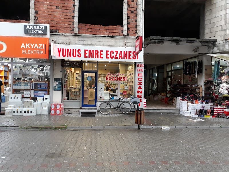 Yunus Emre Eczanesi logosu